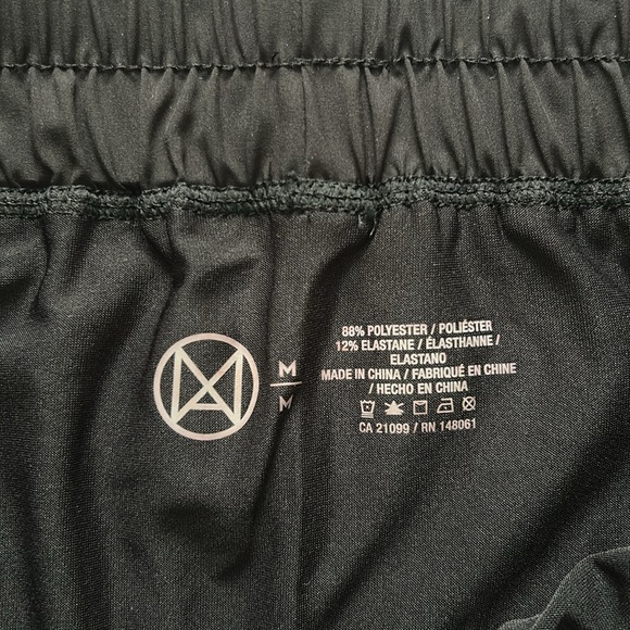 NEW BLACK ARDENE MOVE SHORTS - Picture 2 of 2